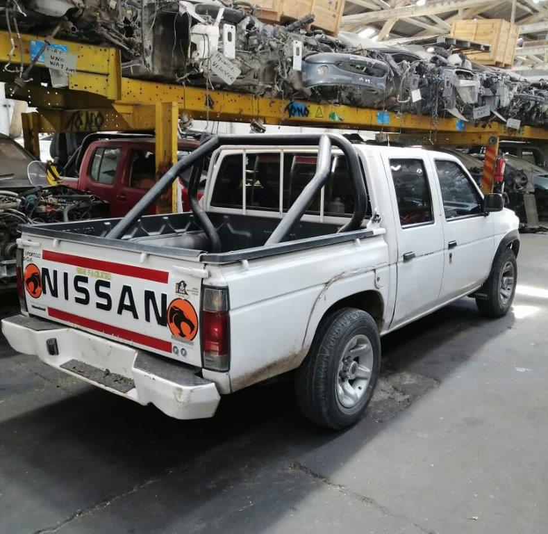  Nissan D21 2006    EN DESARME